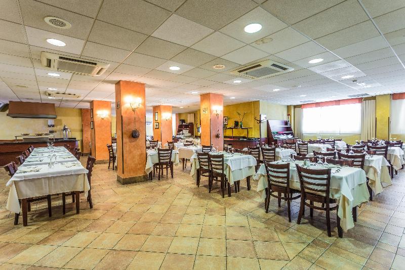 Hotel Grand Pas Pas De La Casa Bagian luar foto