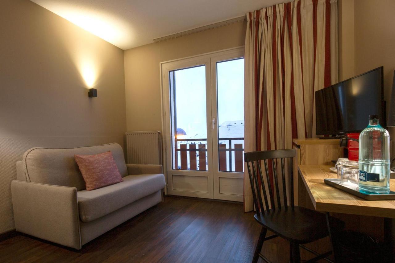 Hotel Grand Pas Pas De La Casa Bagian luar foto